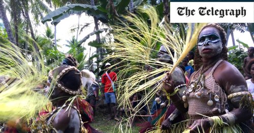 'A photographer's dream come true': Frank Gardner explores Papua New Guinea