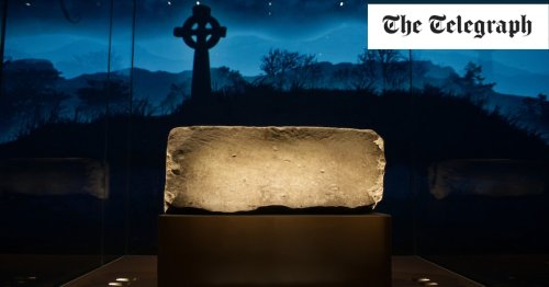 Perth Museum: presents the Stone of Scone beautifully (and not far from a giant salmon)