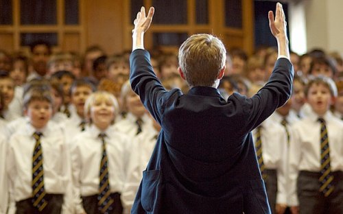 Join a choir to make friends more quickly, says Oxford University