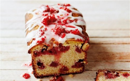Raspberry and yogurt cake recipe