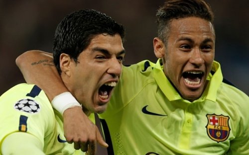 Paris Saint-Germain 1 Barcelona 3, match report: Luis Suarez embarrasses David Luiz with sensational double