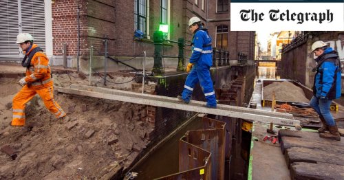 Amsterdam Is Crumbling Into The Canal Flipboard