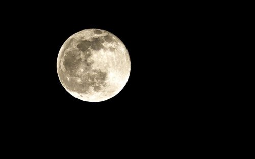 Cold Moon 2022: when it will peak in the UK and other full moon dates