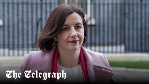 Don’t let civil servants get their hands on our academies, school leaders warn Phillipson