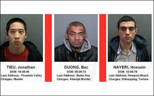 US hunts for three prisoners who broke out of jail with bed sheets