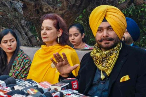 'Misleading health propaganda': Navjot Singh Sidhu clean bowled on cancer-cure quack claim