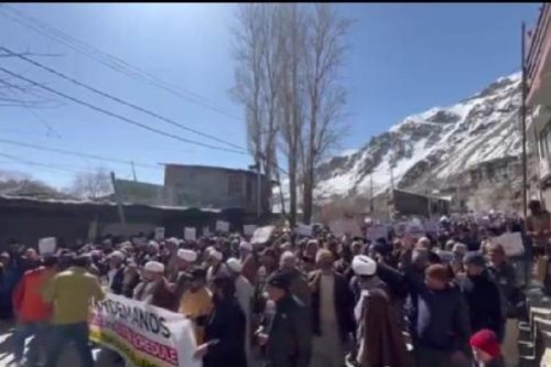Kargil observes half-day shutdown as hundreds rally in support of Sonam Wangchuk's protest