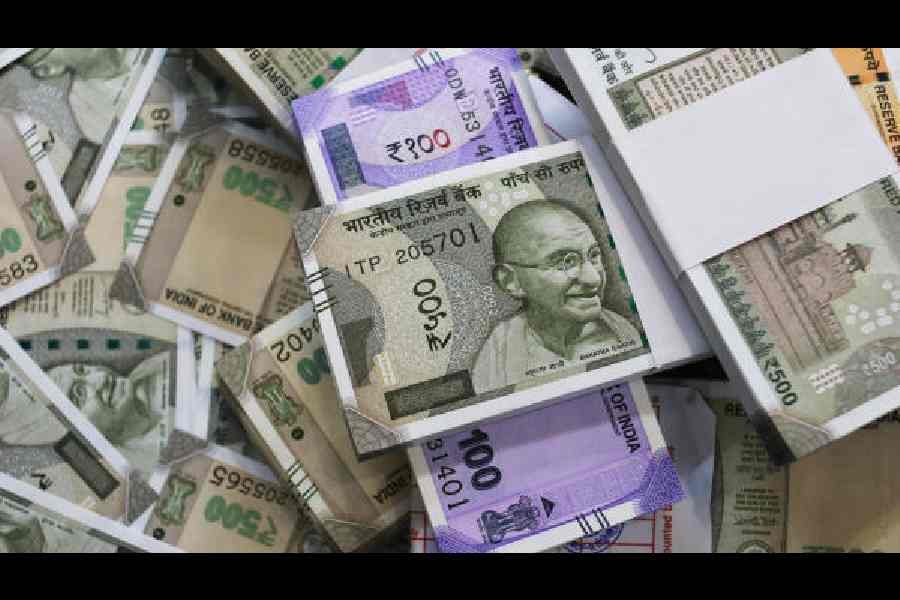 RBI restores rupee NDC trading after easing curbs imposed during forex volatility