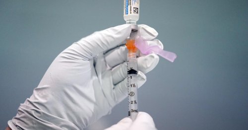 J&J dice que la segunda inyección de su vacuna contra el COVID-19 aumenta la protección hasta el 94%