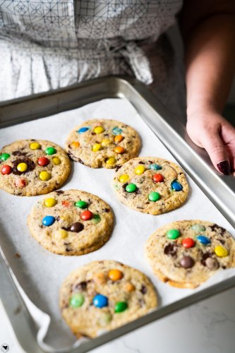 Rezept für bunte Cookies mit Smarties - Schön weich
