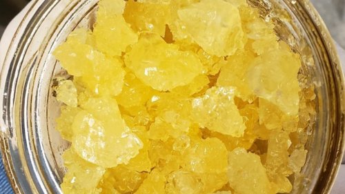 Live Resin vs. Distillate: What's the Difference?