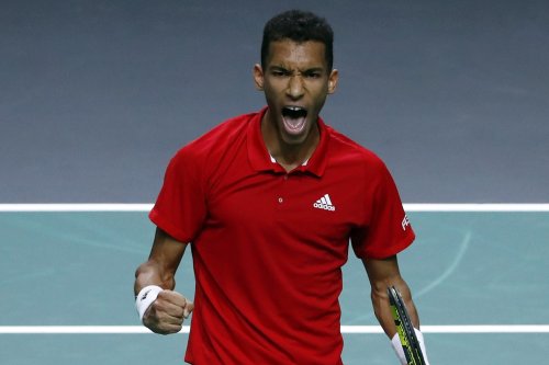 Felix Auger-Aliassime leads Canada past Italy into Davis Cup final