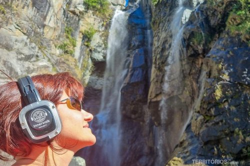 Experiência sensacional na Suíça: trilha + dança + cachoeira