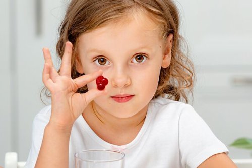 Nahrungs­ergän­zungs­mittel für Kinder im Test Mehr als für Ihr Kind gut ist