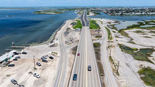 A Thirsty Tesla Refinery Could Exacerbate Corpus Christi’s Water Crisis
