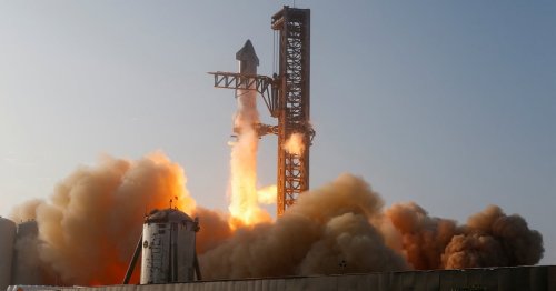 SpaceX wins federal approval to launch more rockets in South Texas