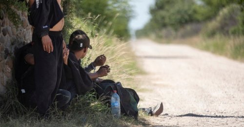 Texas court orders release of more than 200 migrants imprisoned in Gov. Greg Abbott’s border security clampdown