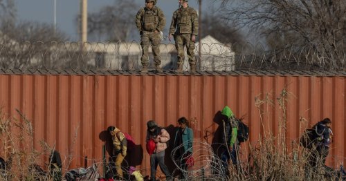 Texas law allowing police to arrest migrants suspected of being in country illegally blocked by federal judge