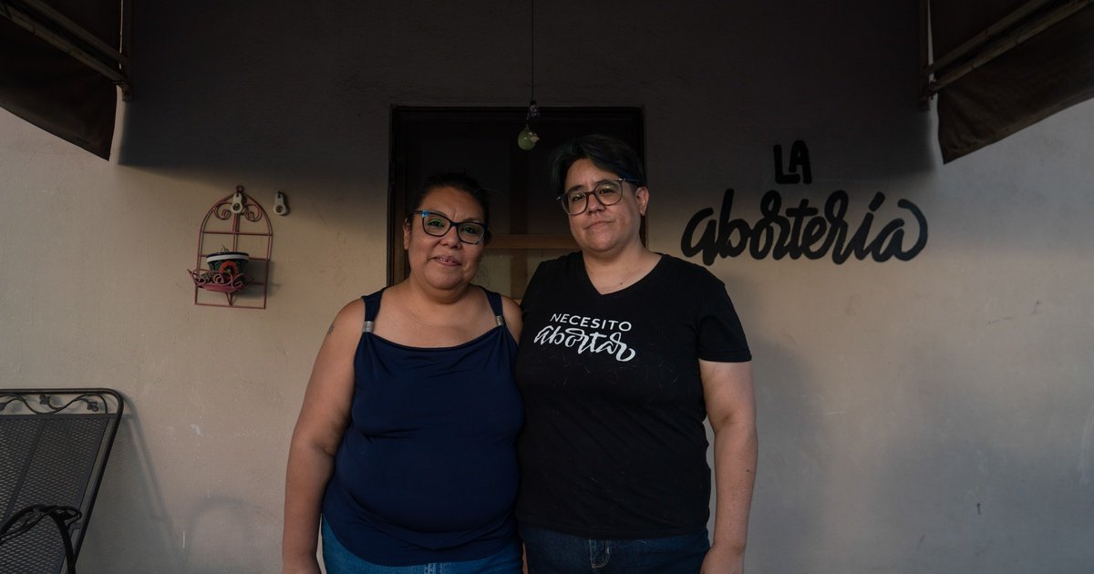 Watch: Volunteer acompañantes in Mexico aid at-home abortions. Their network is expanding to Texas.