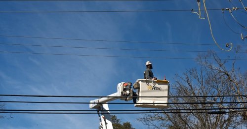 How Freezing Rain, Tree-lined Neighborhoods And Above-ground Power ...