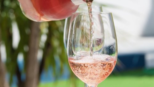 Vin rosé : les 5 choses à savoir sur cette boisson de l'été