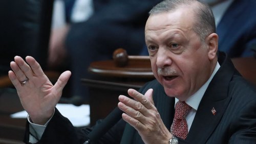Turquie : Erdogan annonce l'expulsion d'une dizaine d'ambassadeurs, dont celui de France | TF1 INFO