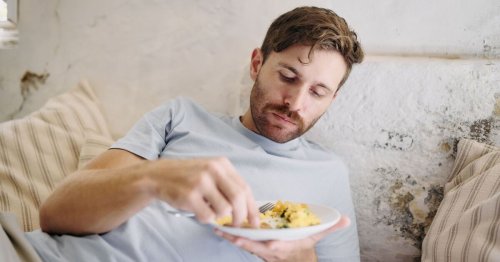 Eating two common breakfast food a week dramatically 'reduces dementia risk'