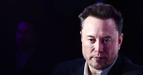 Laid-off Tesla manager slamming Elon Musk has everyone saying the same thing