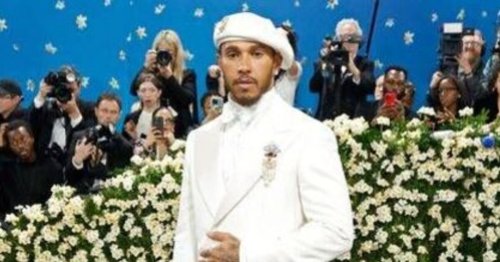 Lewis Hamilton unfollows Ferrari and dog Roscoe on social media as F1 star repeats tactic