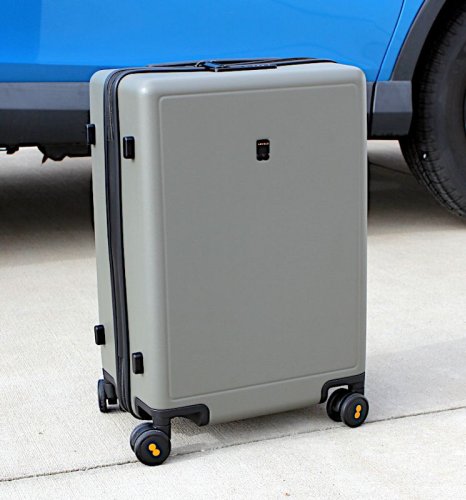 LEVEL8 Elegance Carry-On Luggage Review - The Gadgeteer | Flipboard