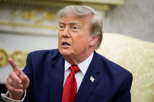 Iran-US war latest: Trump ‘discussing massive offensive’ to force Tehran to open Strait of Hormuz