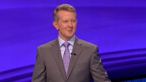 GRAVE MISTAKE Jeopardy!’s Ken Jennings exclaims ‘oh no!’ after contestants blank on iconic film clue for $800 leaving fans ‘angry’