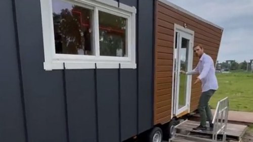 i-built-my-tiny-home-on-a-15-000-budget-it-s-even-got-a-home-office