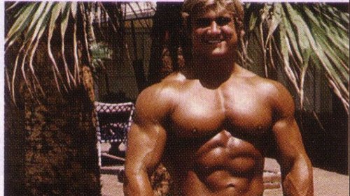 Who is bodybuilder Tom Platz and what does he look like now?