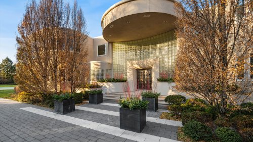 GETTING JUMPY Buyer of Michael Jordan’s $9.5million mansion hit with major issue just weeks in after NBA icon took 13 years to sell it
