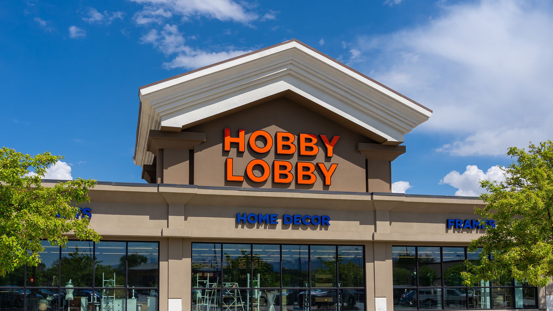 TAPPED OUT Hobby Lobby shopper walks out after payment method was