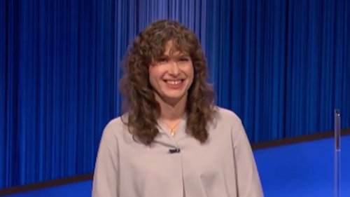 Jeopardy!’s Hannah Wilson pays tribute to late host Alex Trebek in rare ...