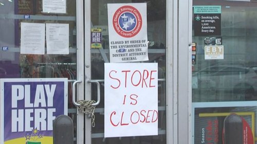 SHUT DOWN Popular gas station closed down with sign and chain on door after rampant crime as cops call area a ‘breeding ground’