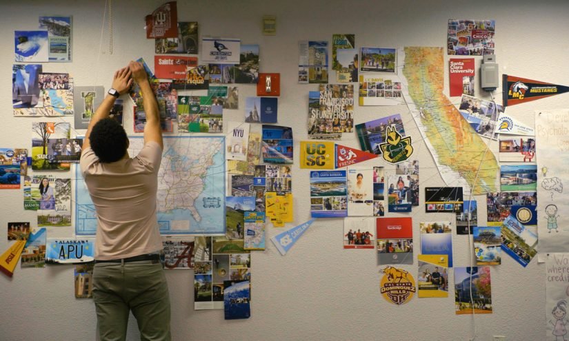 College Advisers Shouldn’t Need to Exist. In the Meantime, We Need More of Them