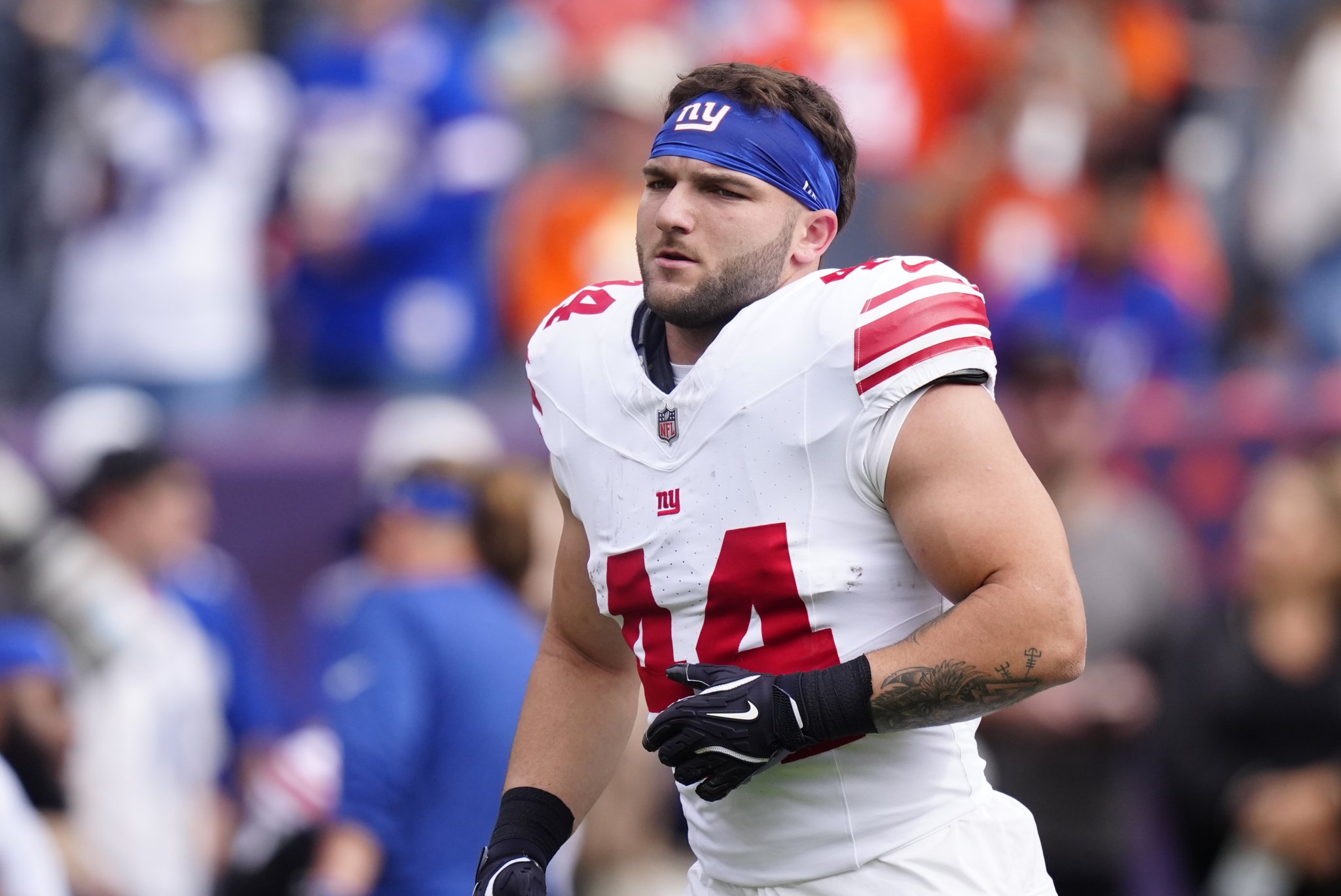 NFL fans poke fun at Cam Skattebo’s change in appearance