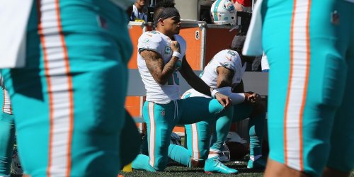 Miami Dolphins player accuses team owner of hypocrisy for supporting Trump while running a social justice nonprofit | Blaze Media
