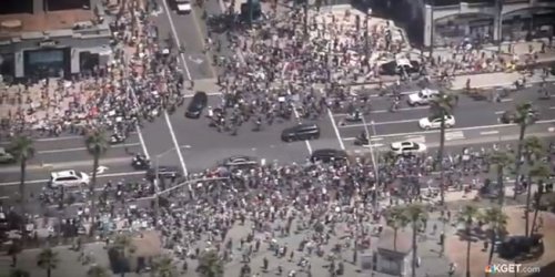 'Reopen Cali now!': Thousands rally at Huntington Beach to protest Gov. Newsom's lockdown | Blaze Media