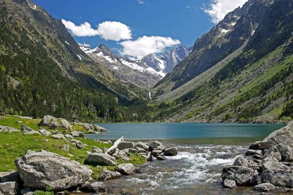 10 Beautiful Lakes in France That Will Enchant You