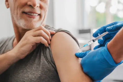 Lifesaving new vaccine protects against swine, human and bird flu