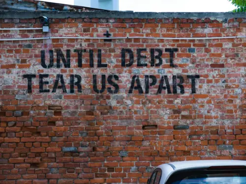 Why Wedding Debt Isn’t the Vibe (and What to Do Instead)