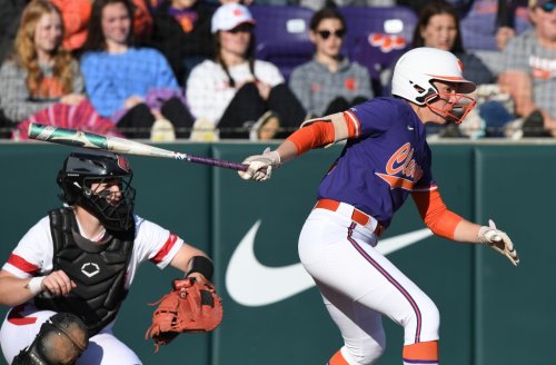 Clemson softball drops series finale to Louisville in extras