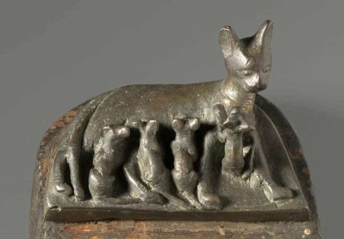 Cats and Dogs in Ancient Egypt