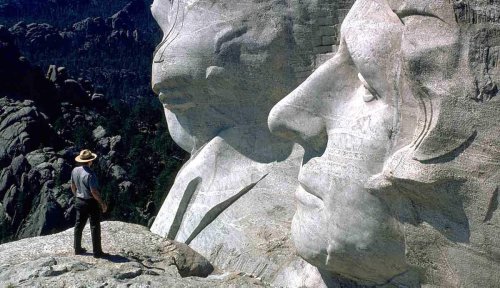 How Tall Is Mount Rushmore?