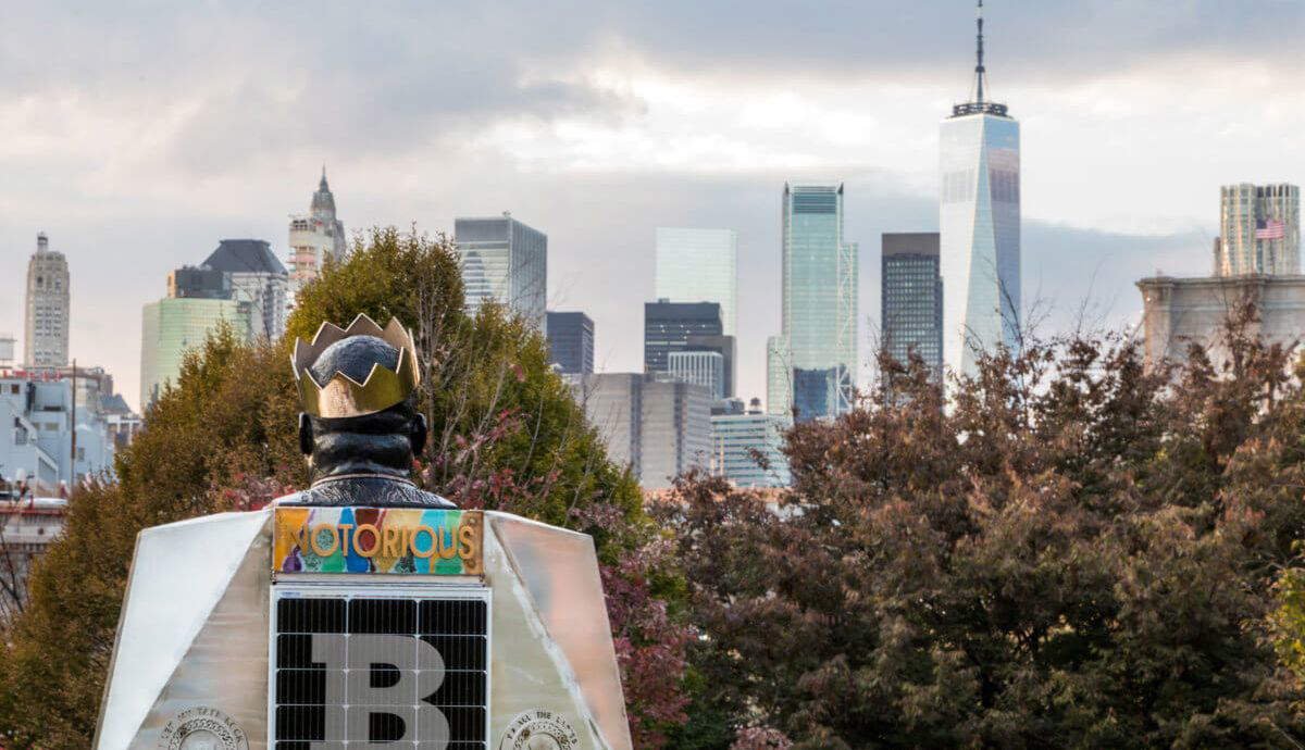 Biggie Smalls Art Installation Landed at Brooklyn Bridge