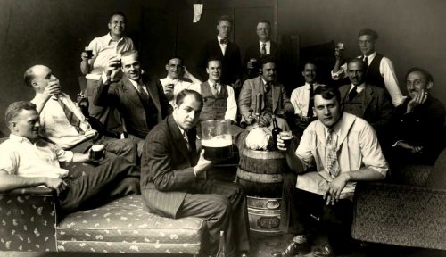 Bootleggers & Speakeasies: The Underworld Of The Prohibition Era ...